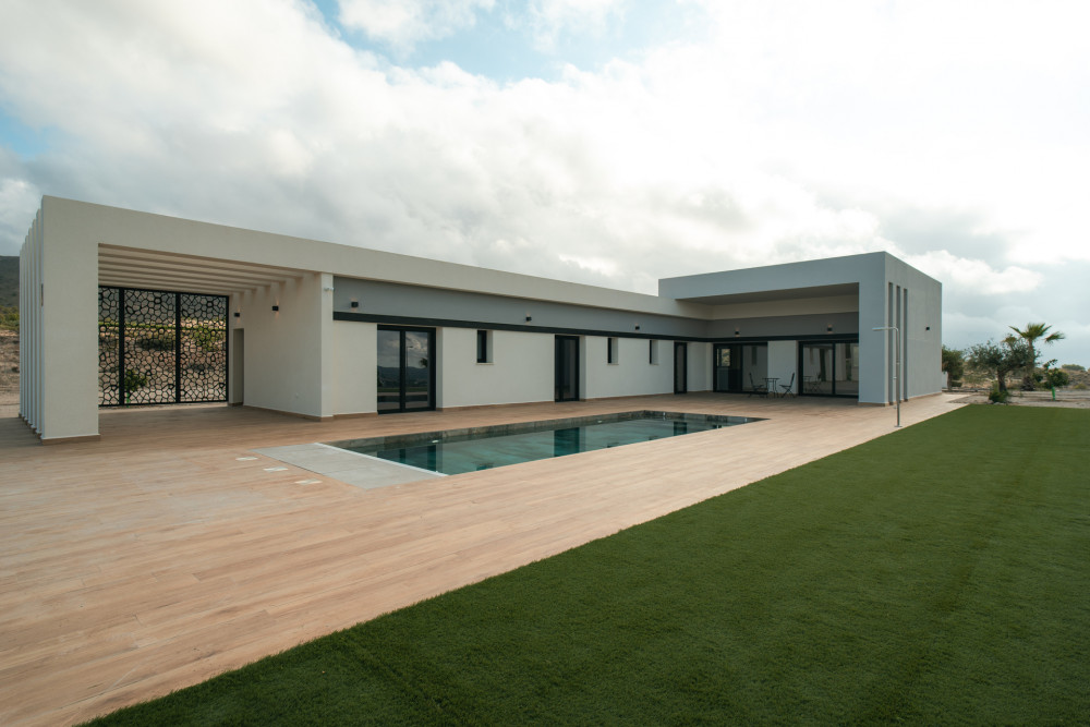 Pinoso, Alicante (HH-81435443) development image