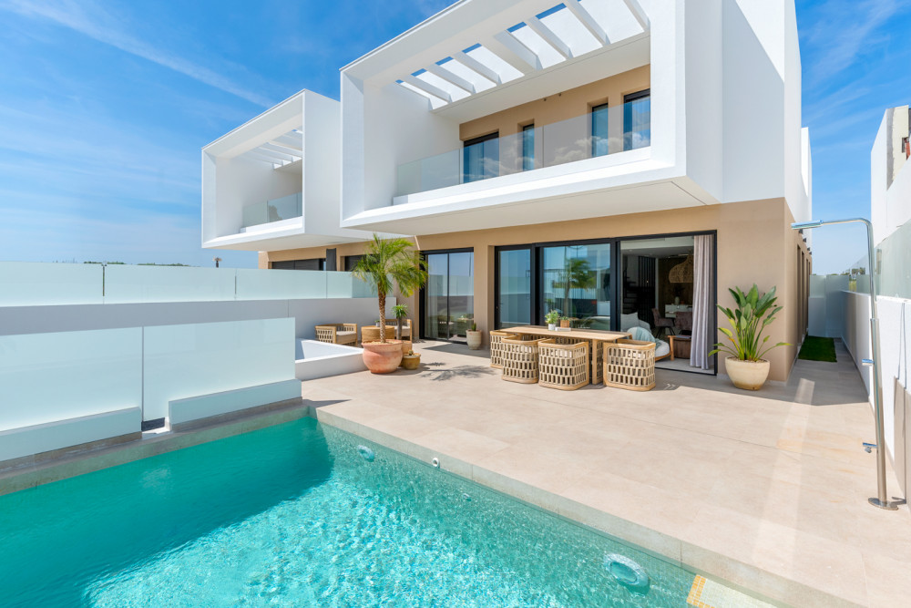 Dolores, Alicante (HH-92188479) development image