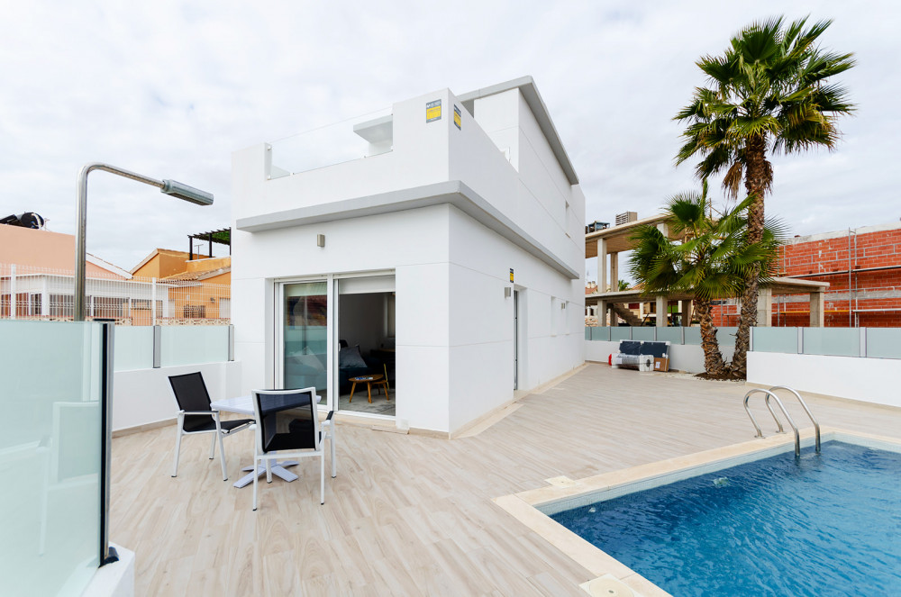 Torrevieja, Alicante (HH-99094504) development image