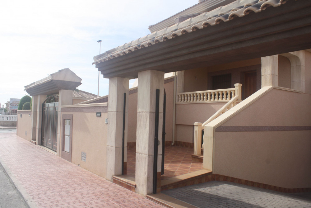 Torrevieja, Alicante (HH-99945618) development image