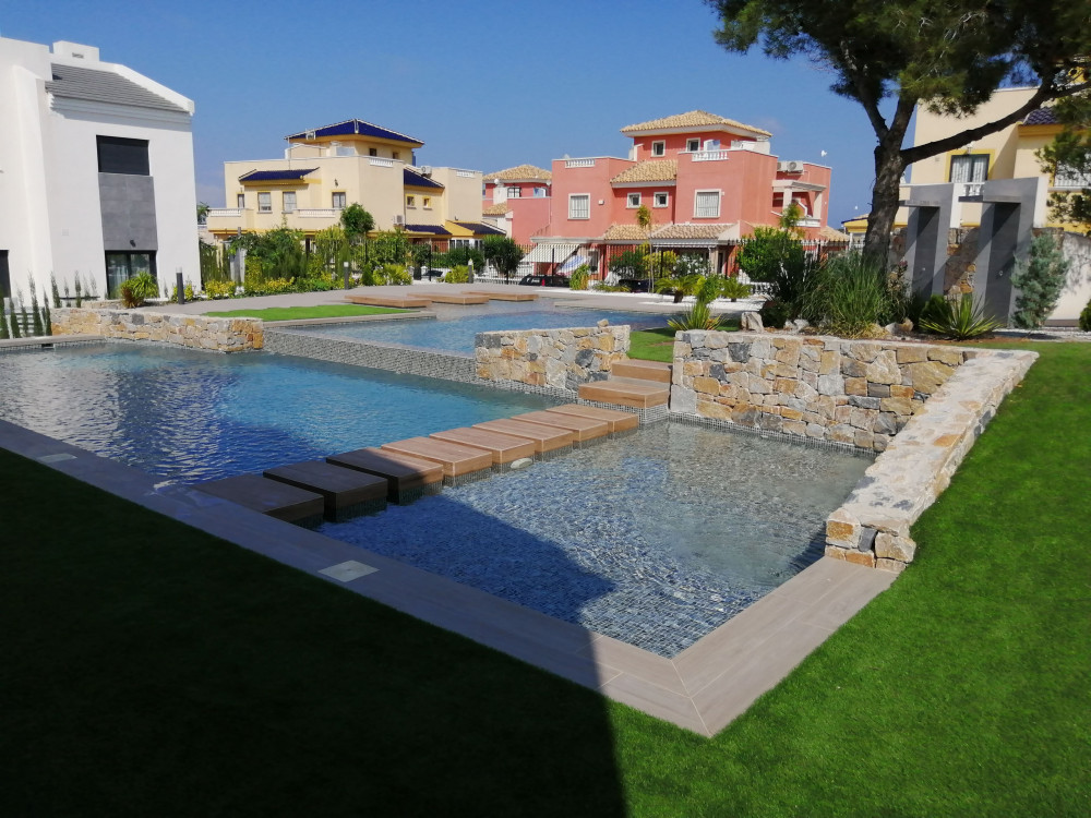 Torrevieja, Alicante (HH-29126226) development image
