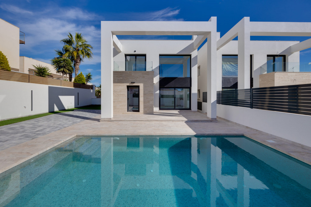 Torrevieja, Alicante (HH-32162745) development image