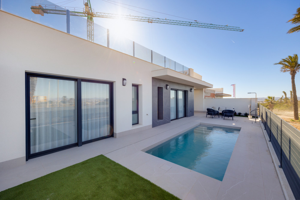 Torrevieja, Alicante (HH-55505467) development image